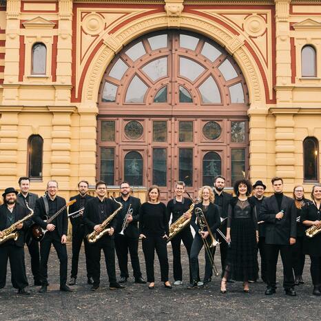 Big Band Sommernachtsball (Die Horn Flakes bitten zum Tanz)