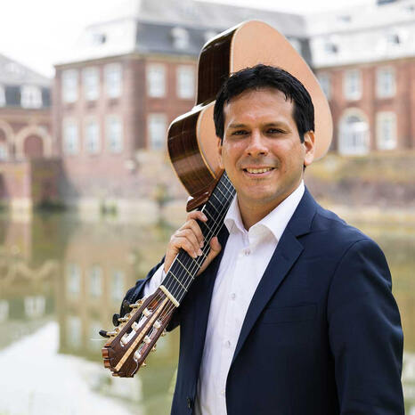 juan-carlos-3_q_c_01