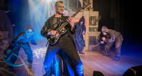 thorsagon-live-razar-mit-schergen-by-andreas-gladis_c_01